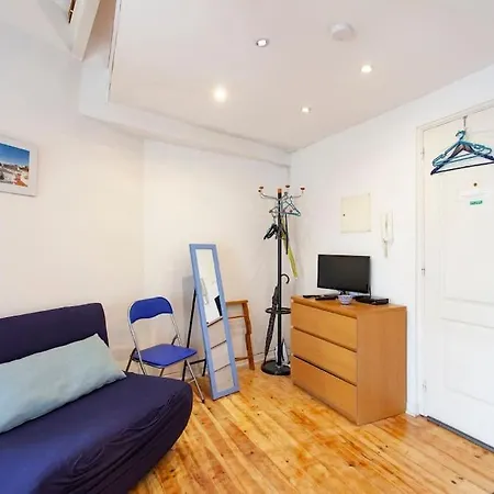 Alfama I, Eco-penthouse With View & French Balcony Appartement